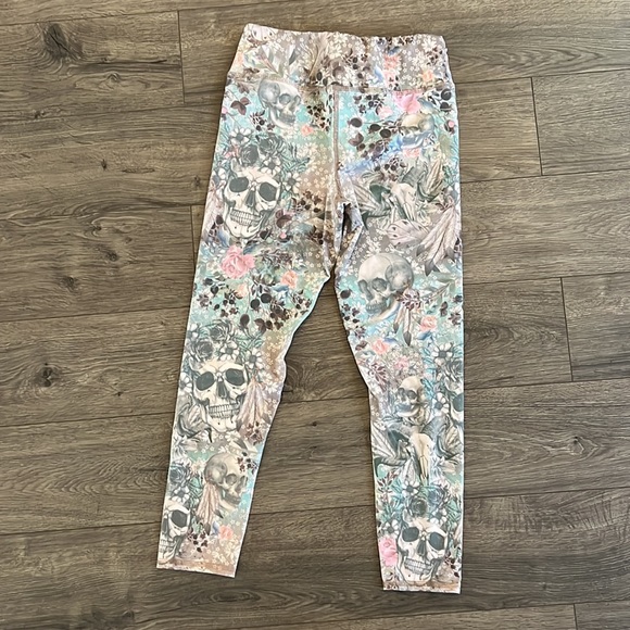 Evolution and Creation Skull Leggings Sz ~> Medium - Picture 3 of 5